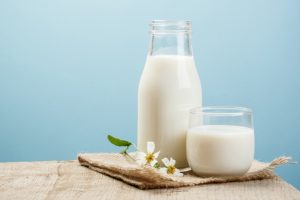 Những lưu ý khi áp dụng phương pháp giảm cân bằng sữa tươi không đường